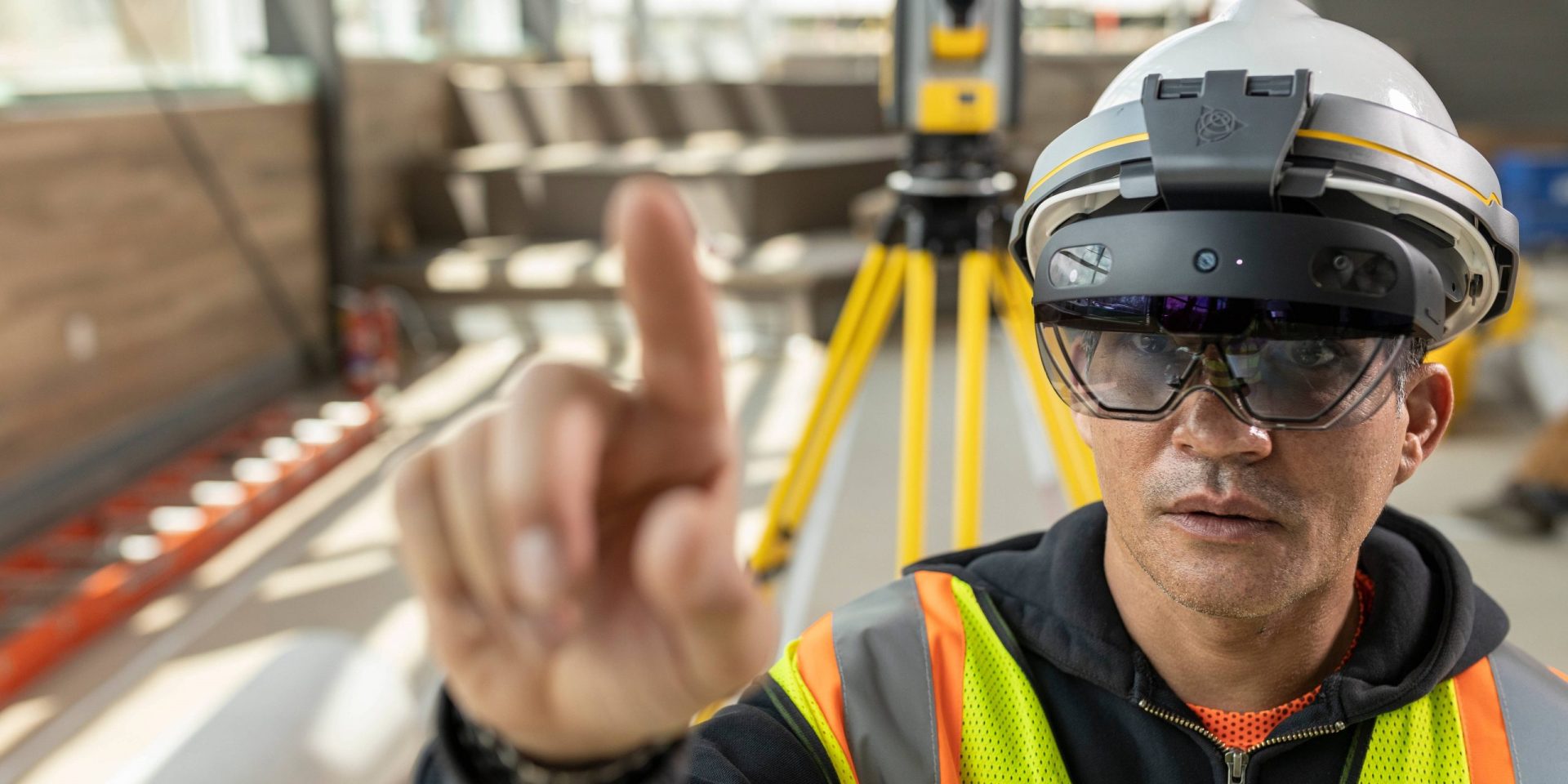Hololens hard hat - Trimble XR10